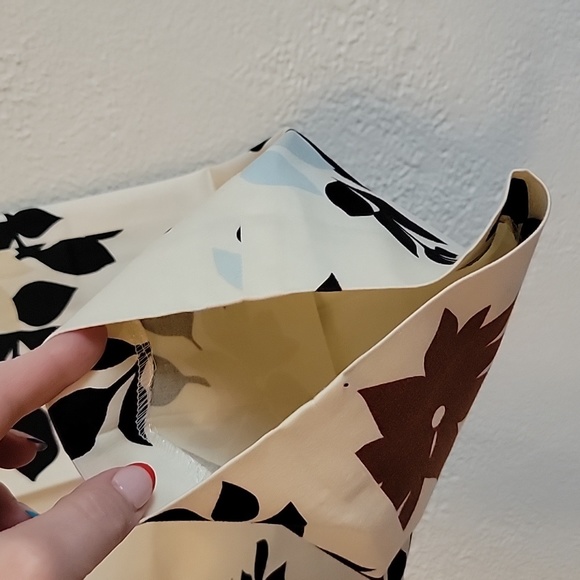 Floral Print Pant - Picture 4 of 9